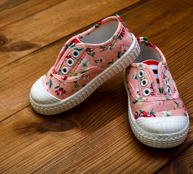 Embroidered shoes child girl2
